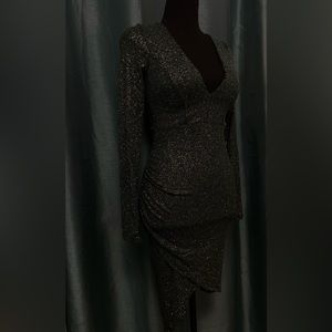 Beautiful dress, only worn once! Perfect for any occasion!